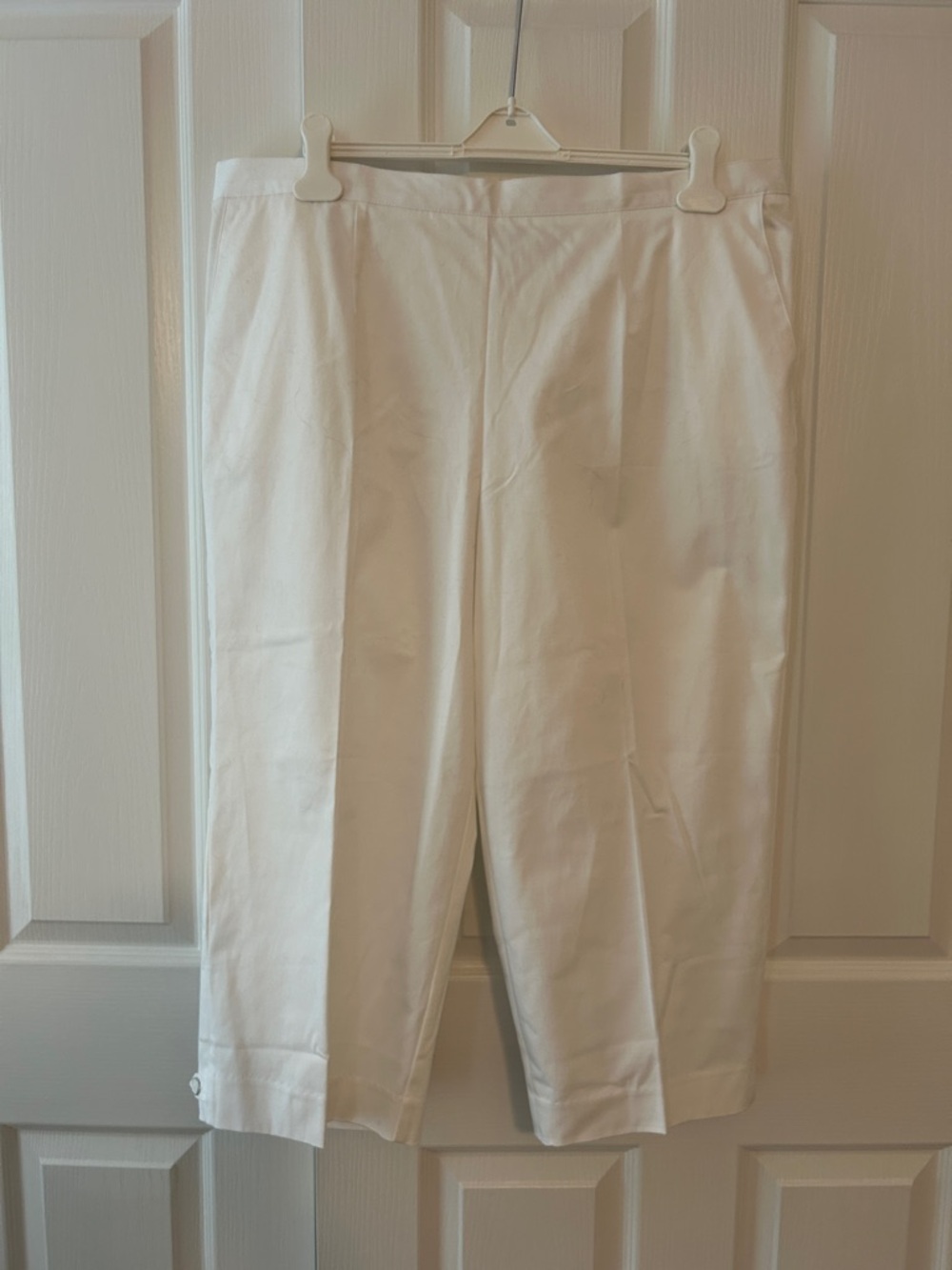 Alfred Dunner Classics White Capri Pants Size 20W